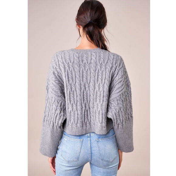 Cable Knit Cropped Sweater - Picture 4 of 7